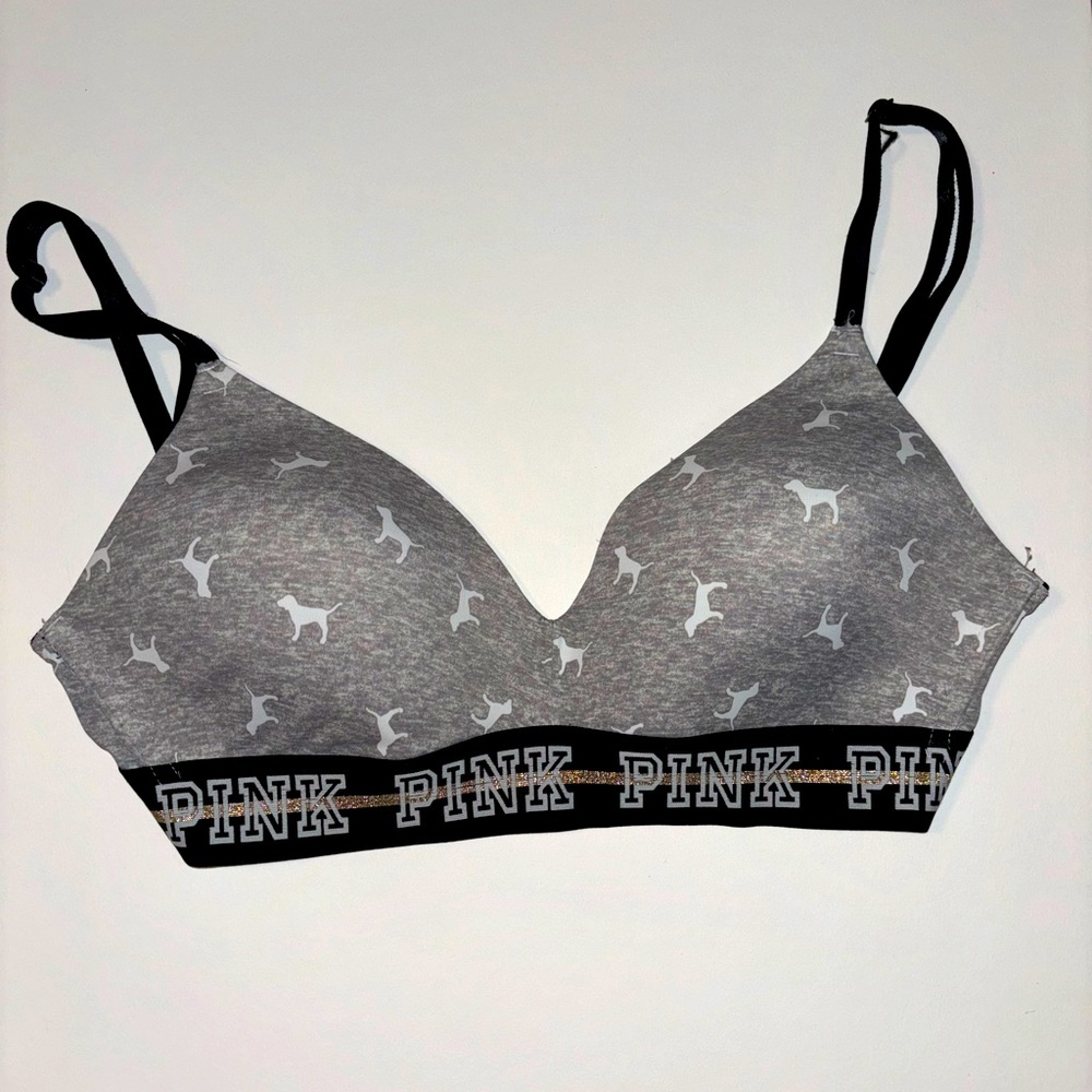 VS PINK Wear Everywhere Wireless Bra 34C